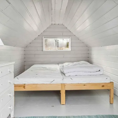 Cozy Kalmar House * Rødby